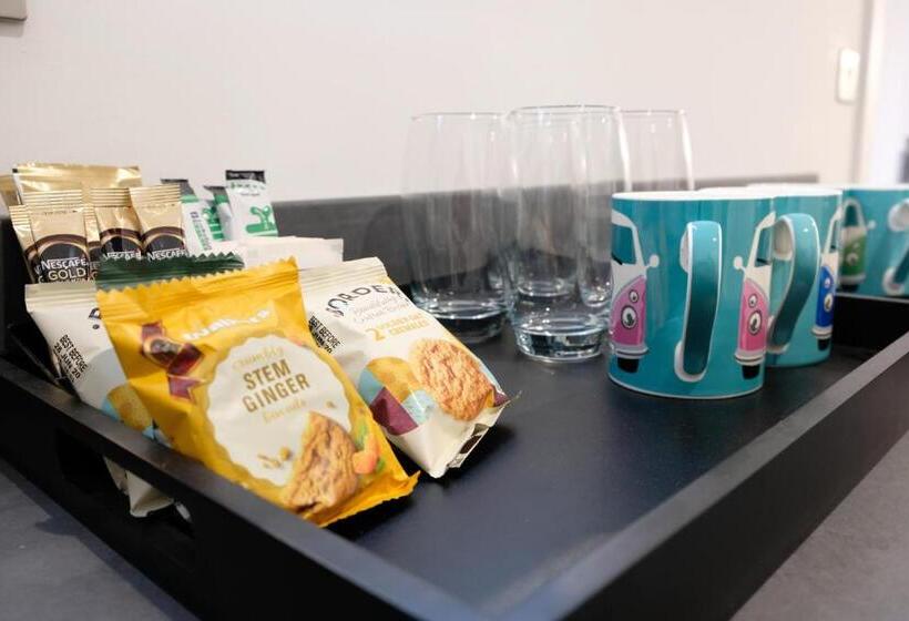 펜션 Rosemary House Accommodation Nr Chew Valley