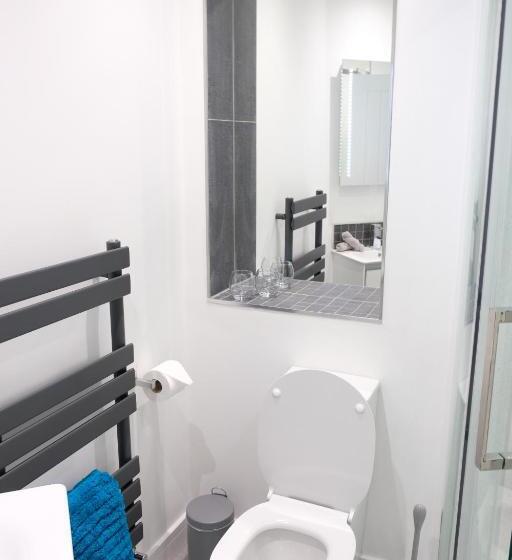 펜션 Rosemary House Accommodation Nr Chew Valley