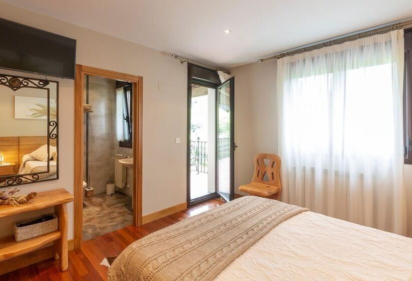 פנסיון Txanpardin