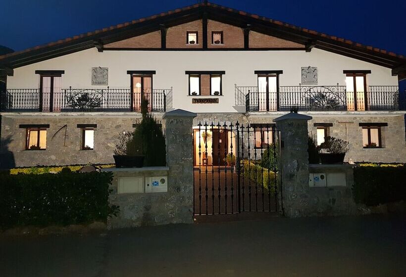 بنسيون Txanpardin