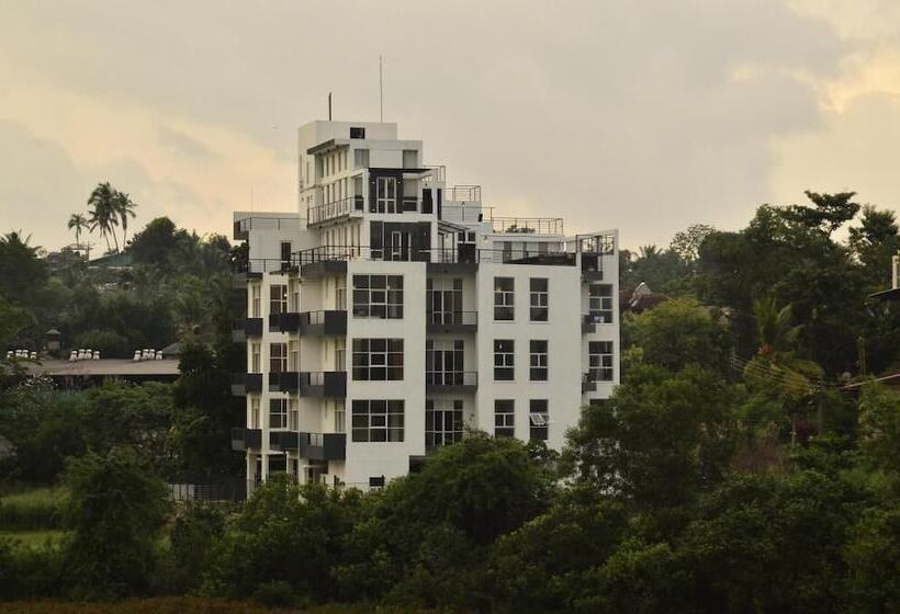 Sky 14 Hotel Apartments