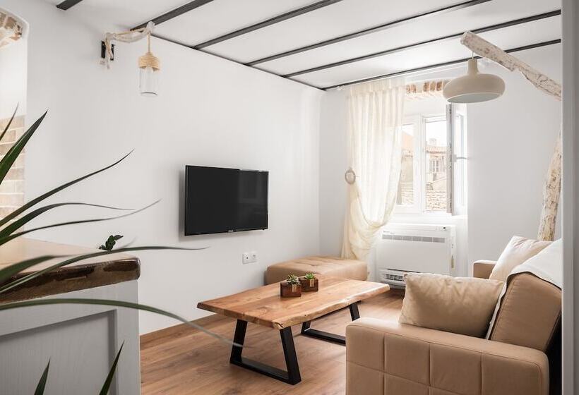 Sky Loft Corfu Old Town Apartments