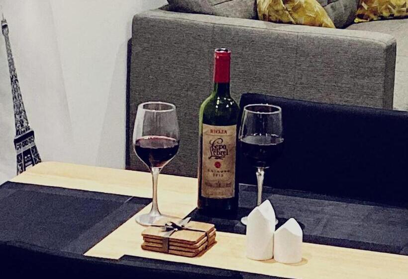 Spacious Urban City Apartment