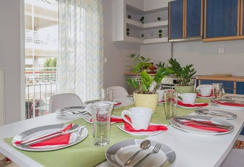 Thano S Stylish Flat, Just 150m To The Beach