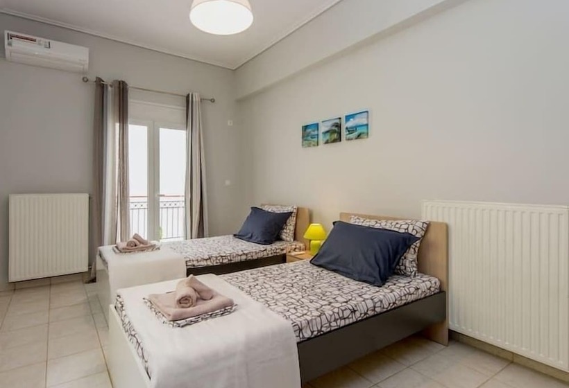 Thano S Stylish Flat, Just 150m To The Beach