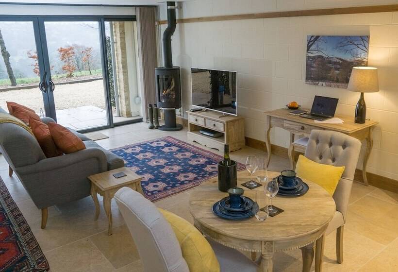 Woodchester Valley Vineyard Barns