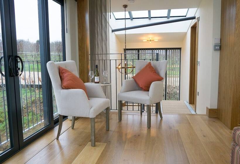 Woodchester Valley Vineyard Barns