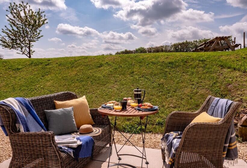 Woodchester Valley Vineyard Barns