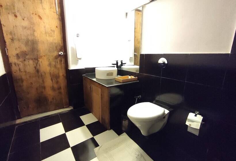 Aamod Monolith Resort Bhimtal