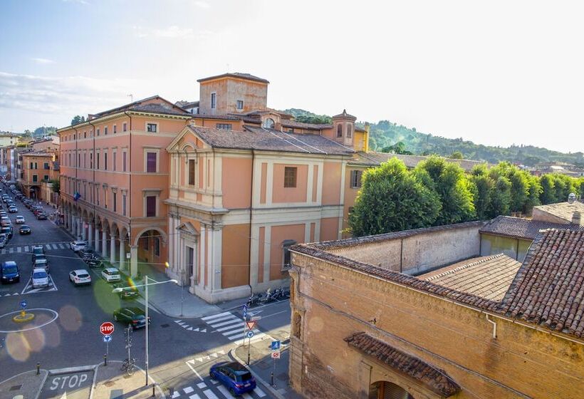 تختخواب و صبحانه Attico Di Via D'azeglio