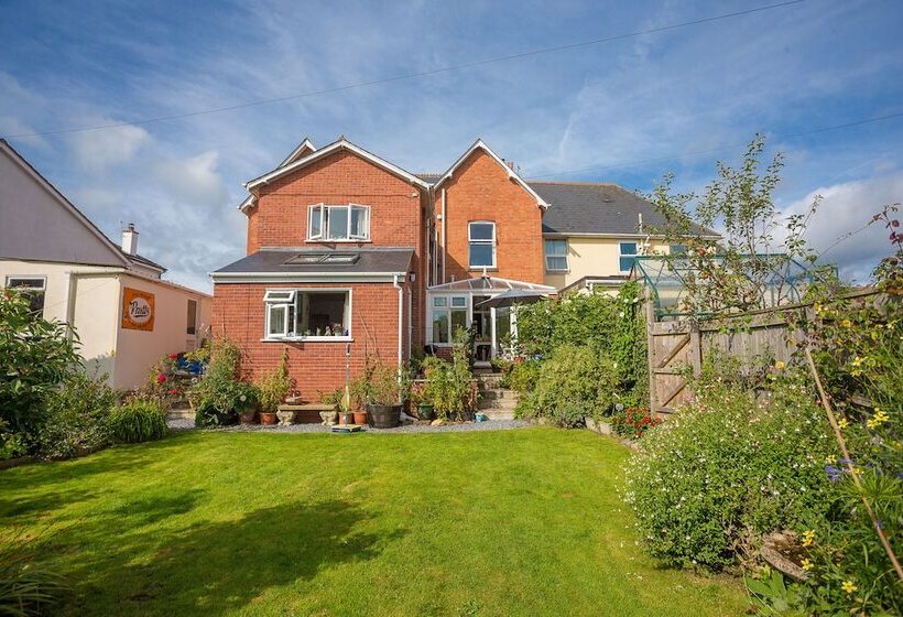 住宿加早餐 Clarendon