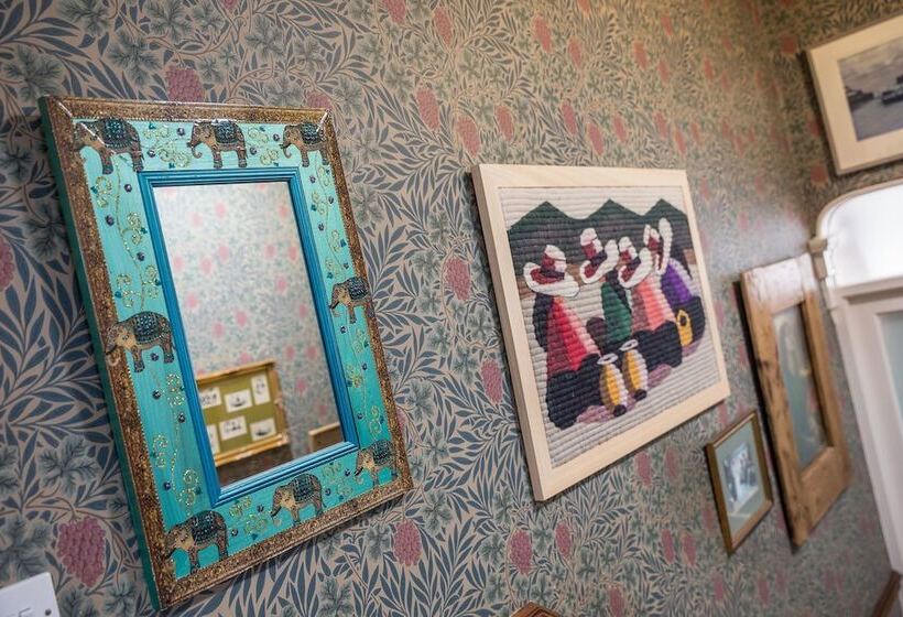 住宿加早餐 Clarendon