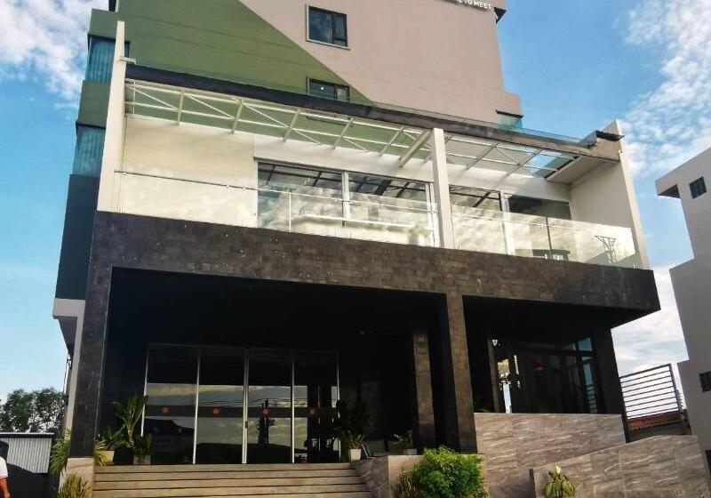 Comet Hotel Surat Thani