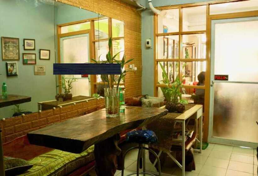 E Transient   Hostel