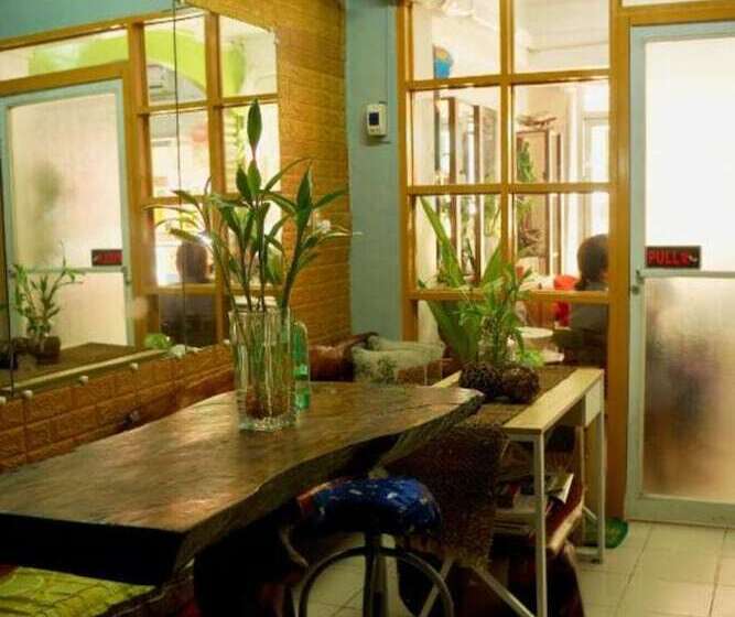 E Transient   Hostel