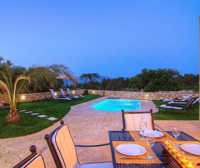 Green Paradise Villa