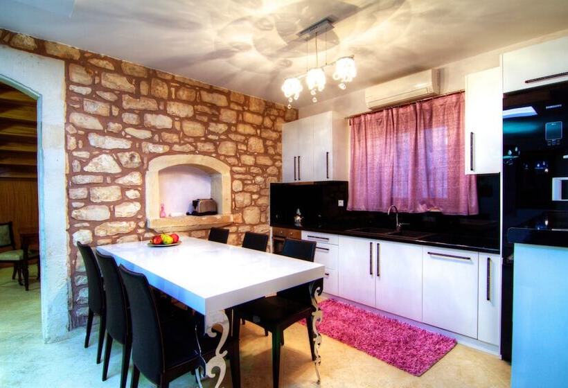 Green Paradise Villa