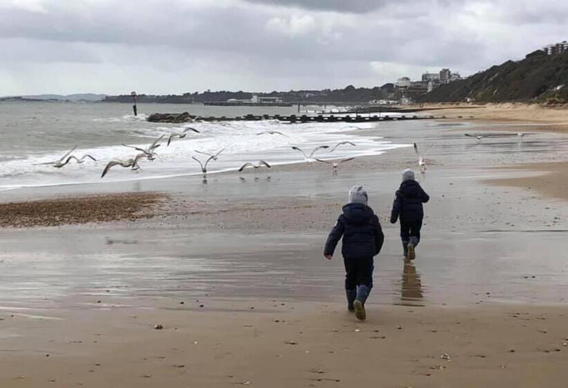 Holiday Home Hot Tub & Sauna