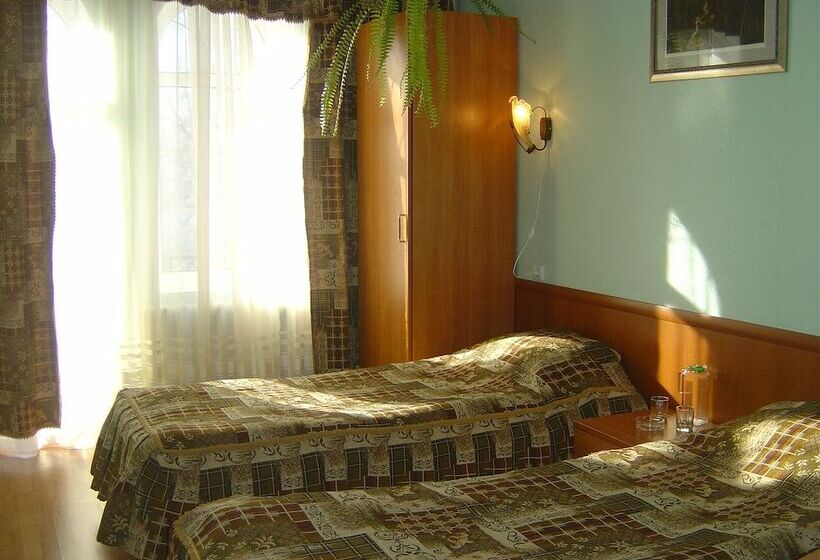 簡易ホテル Aristokrat