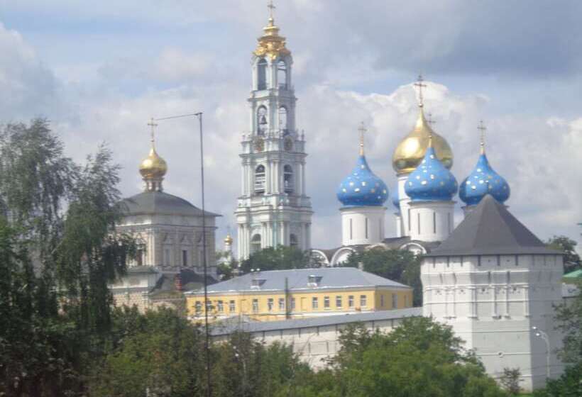 簡易ホテル Aristokrat