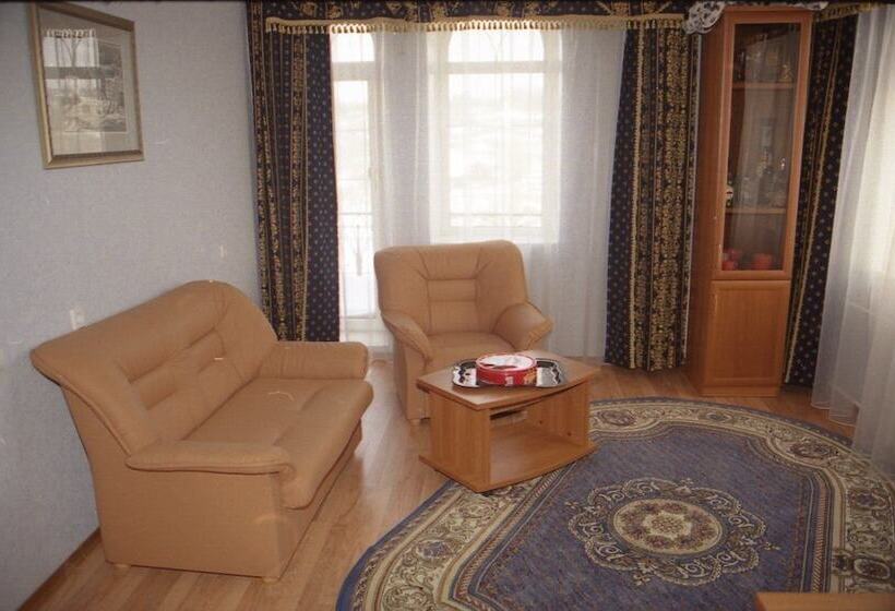 簡易ホテル Aristokrat