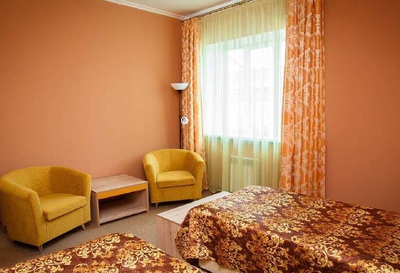 مسافرخانه Raketa