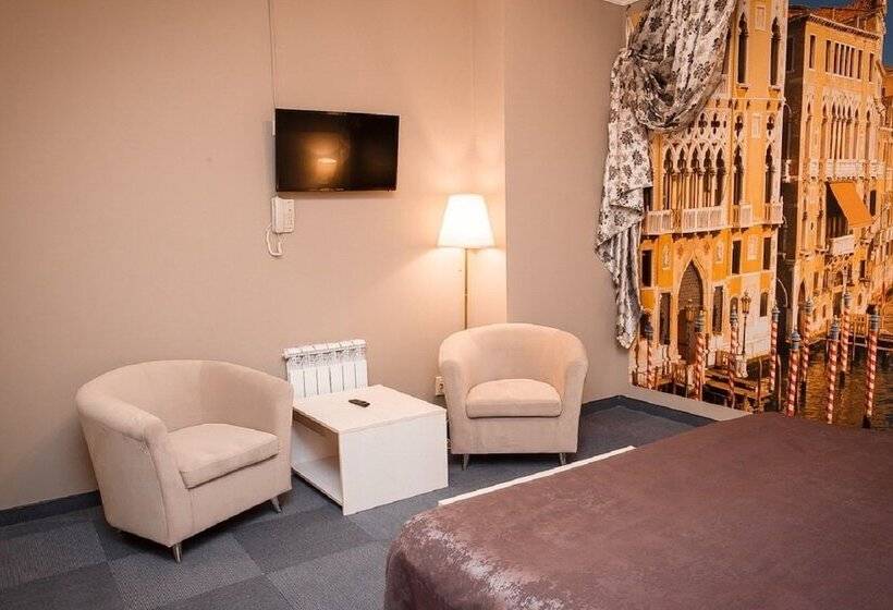 مسافرخانه Raketa