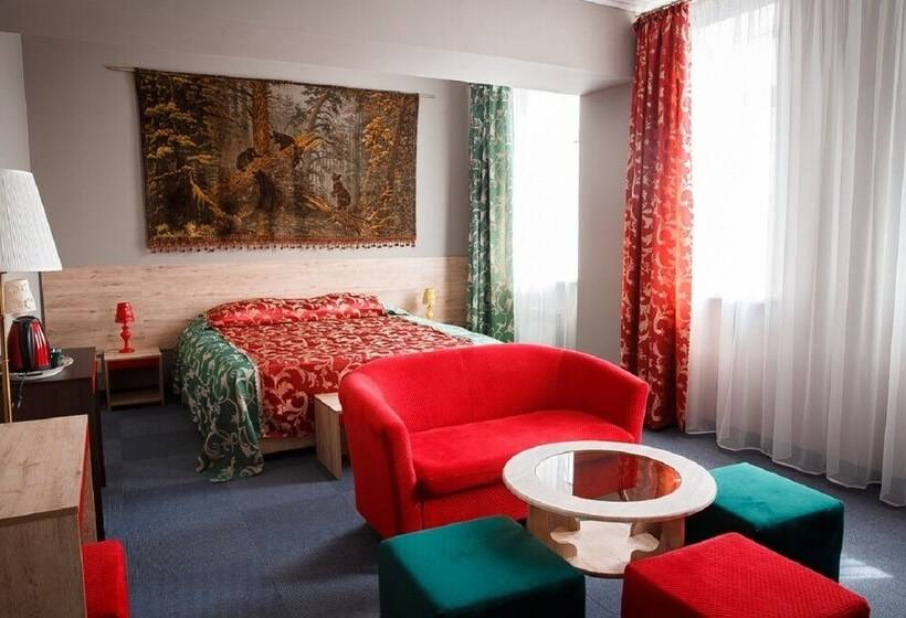 مسافرخانه Raketa