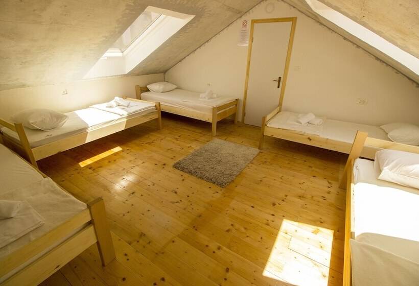 Hostel Omiš
