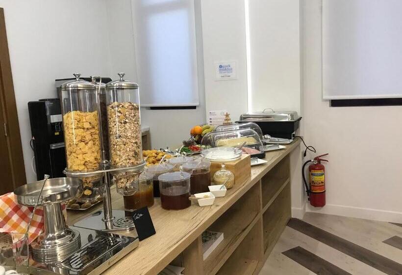 ホテル Avra Nafpliou