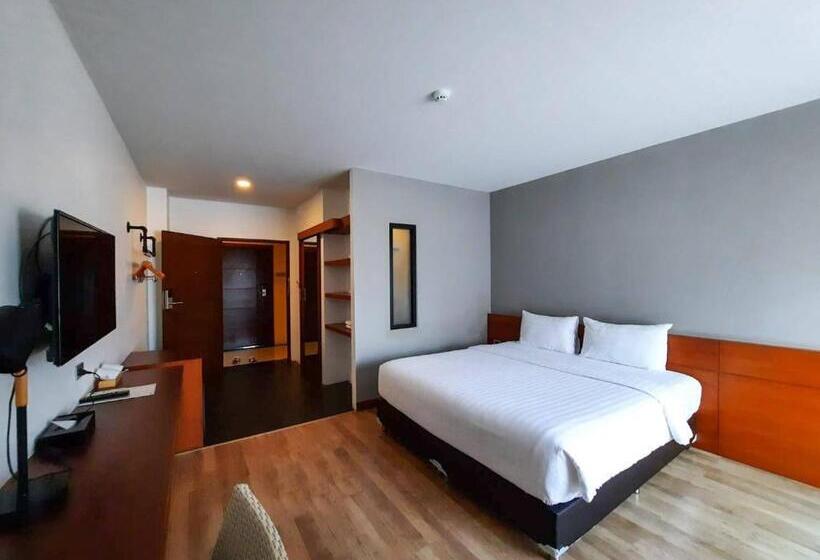 Comet Hotel Surat Thani