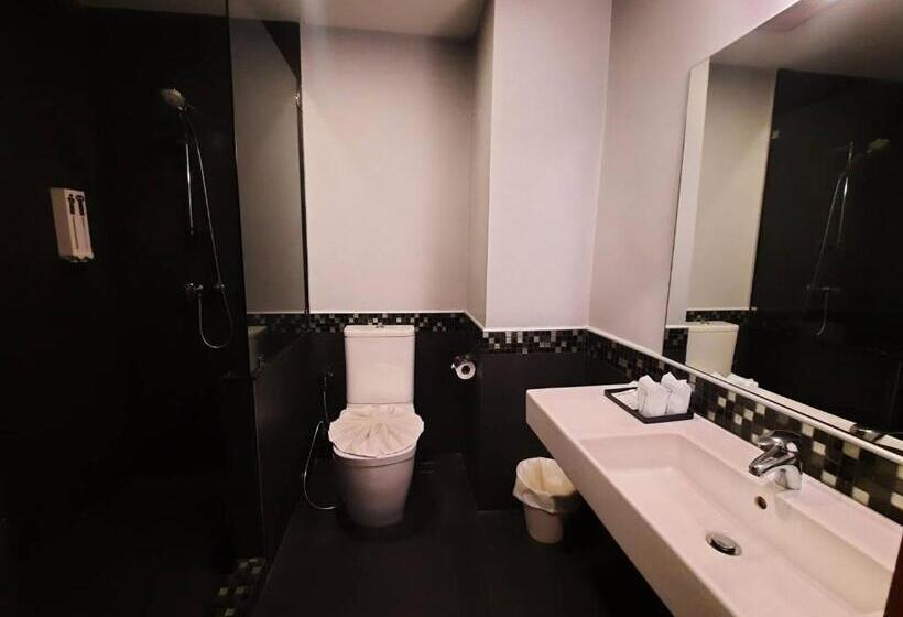 Comet Hotel Surat Thani