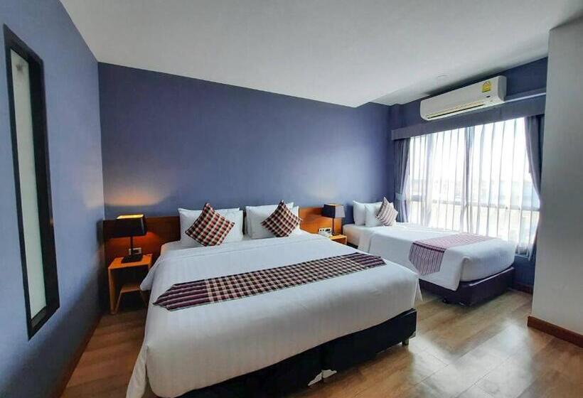 Comet Hotel Surat Thani