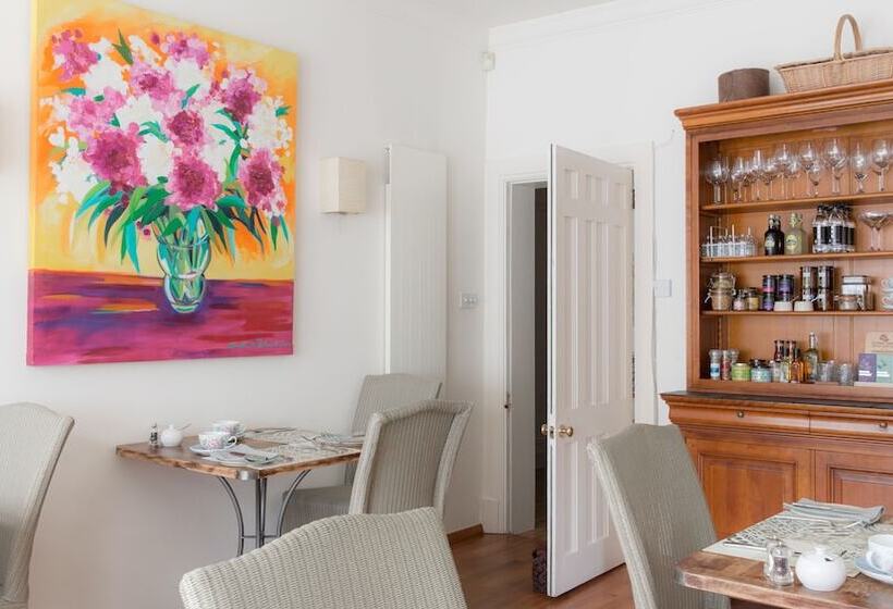 בית מלון כפרי Daisybank Cottage