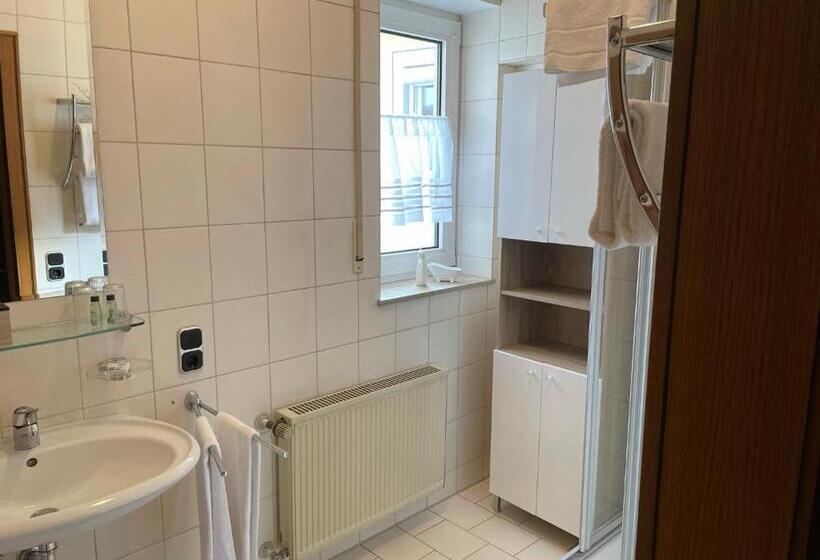 Отель U. Restaurant Goldener Greifen