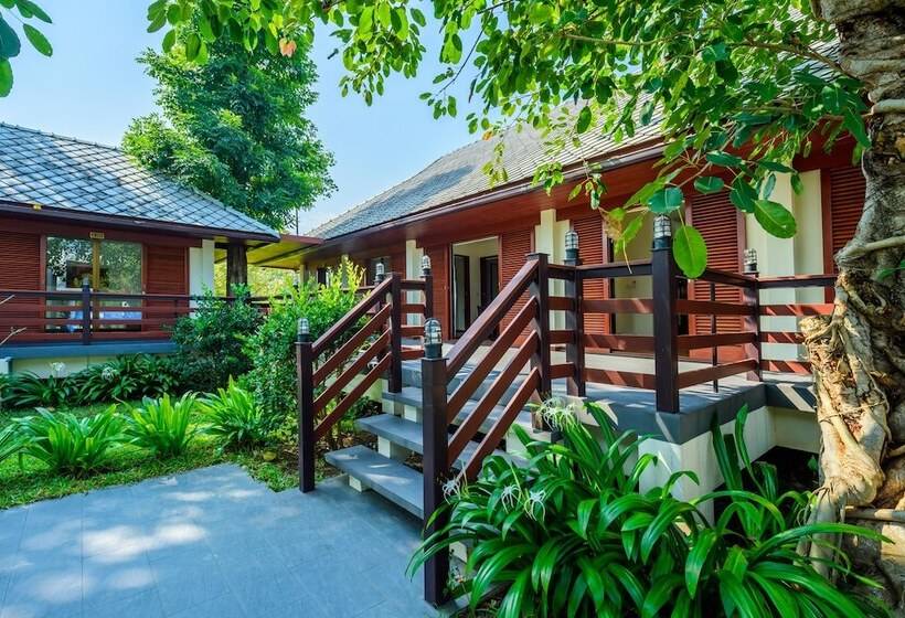 Отель Hada Resort Chaingmai