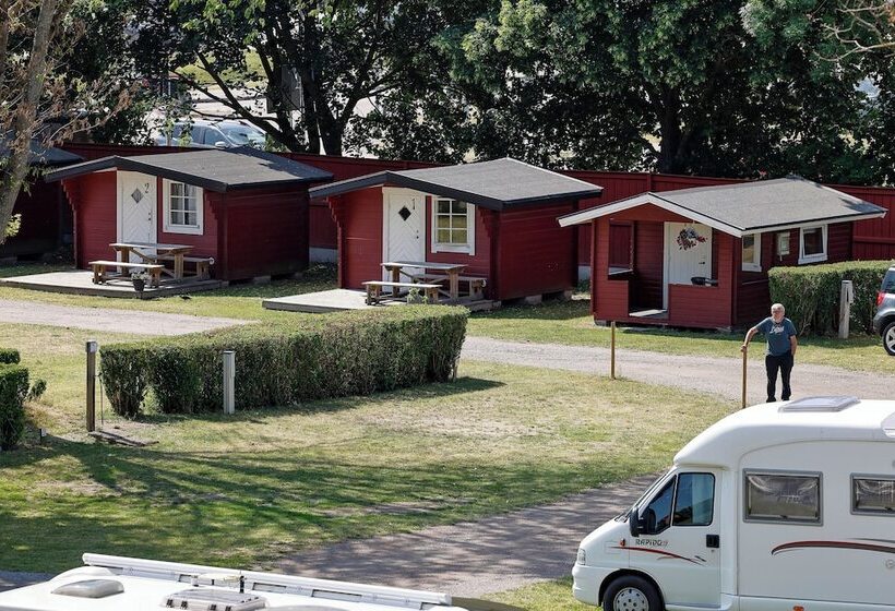 호텔 Korskullens Camping Stugor & Cafe