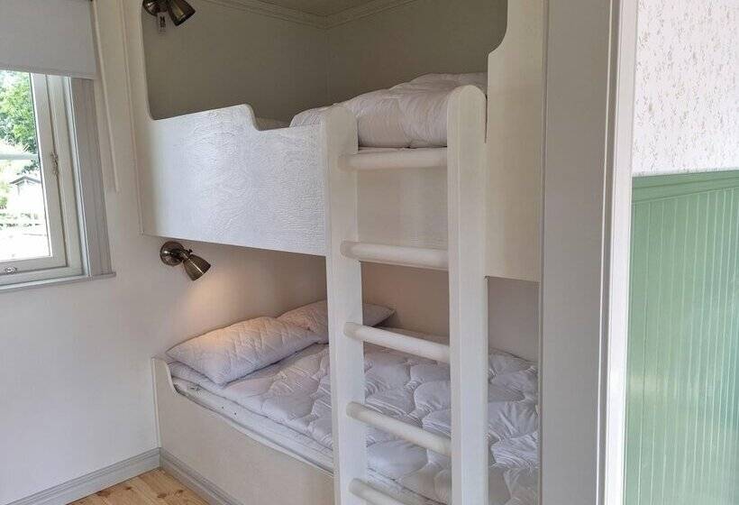 호텔 Korskullens Camping Stugor & Cafe