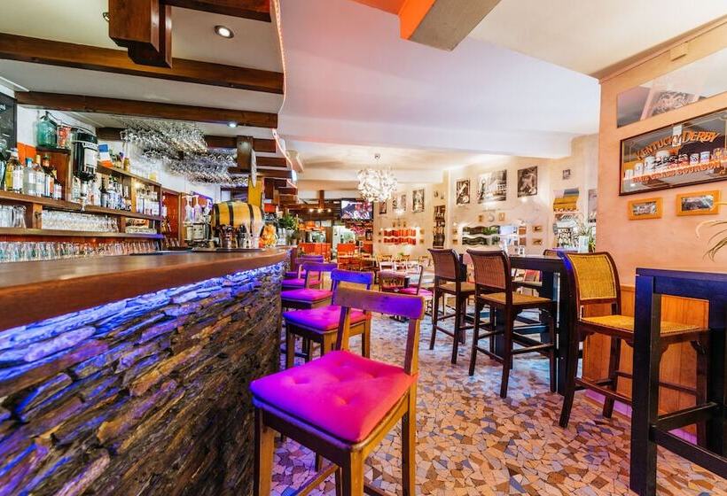 בית מלון כפרי Le Breilh