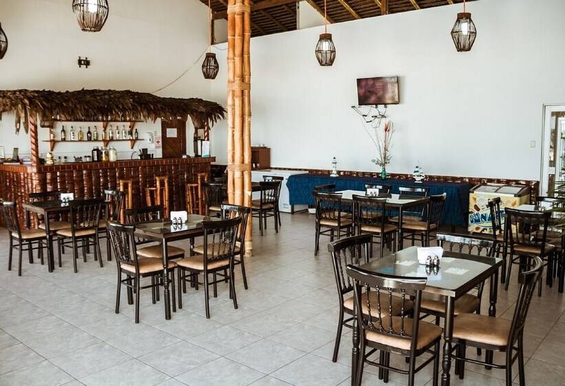 ホテル Nauti K Beach