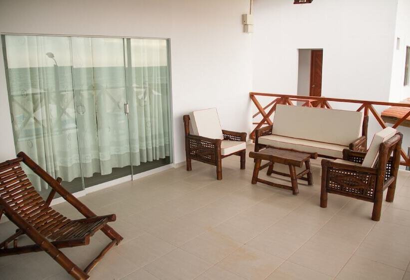 ホテル Nauti K Beach