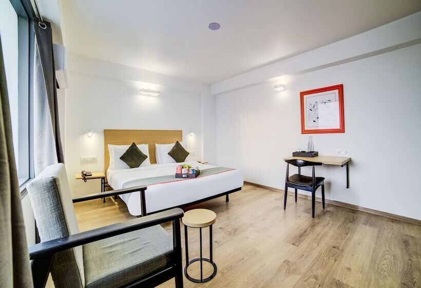 هتل Oyo Townhouse 089 Hongkong Bazaar