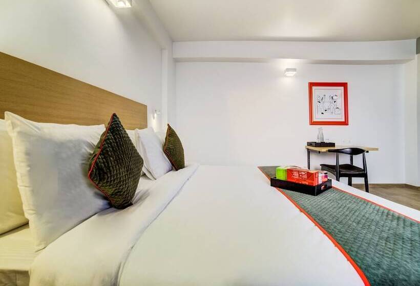 هتل Oyo Townhouse 089 Hongkong Bazaar