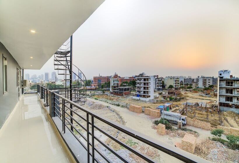 هتل Oyo Townhouse 089 Hongkong Bazaar