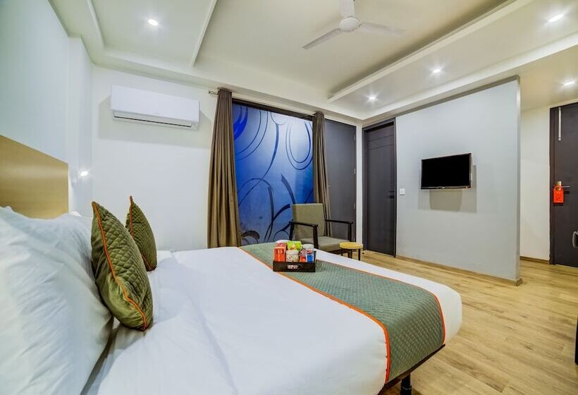 هتل Oyo Townhouse 089 Hongkong Bazaar