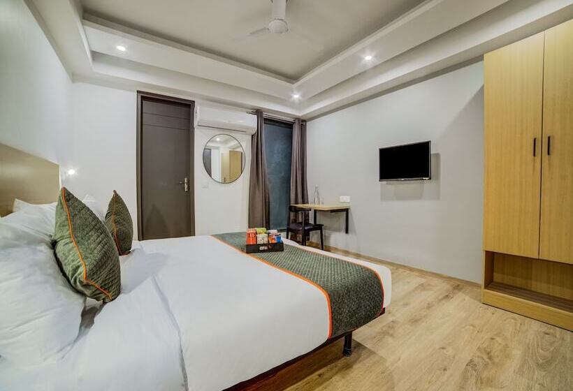 هتل Oyo Townhouse 089 Hongkong Bazaar