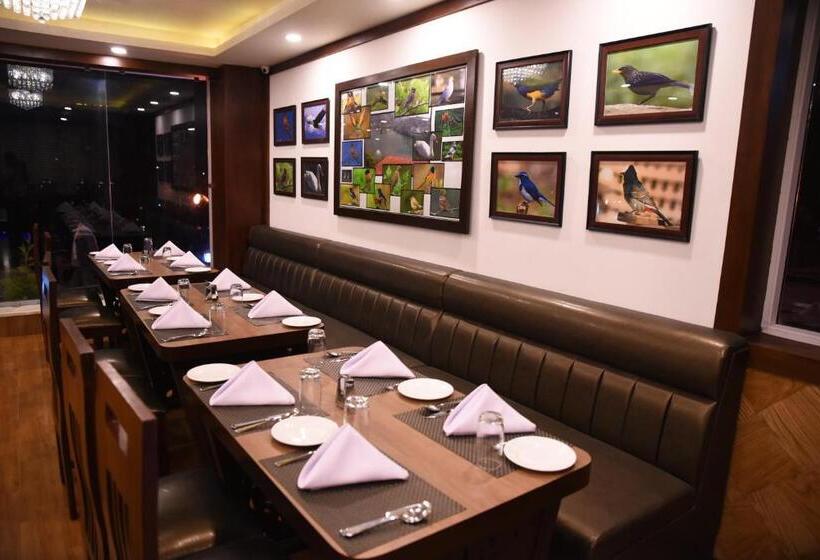 فندق Lavanya Inn