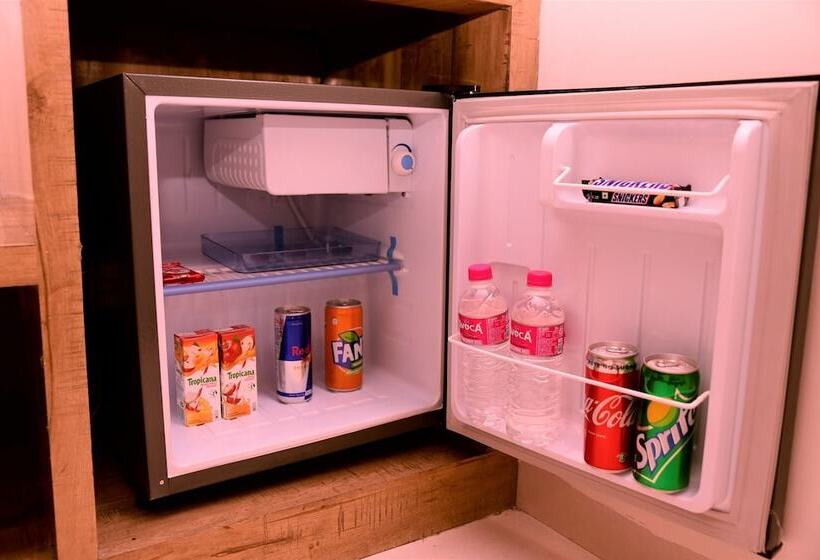 هتل The Vegas By De Pavilion, Delhi Airport