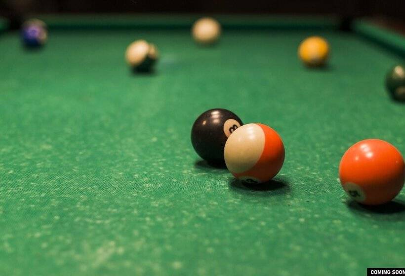 هتل The Vegas By De Pavilion, Delhi Airport