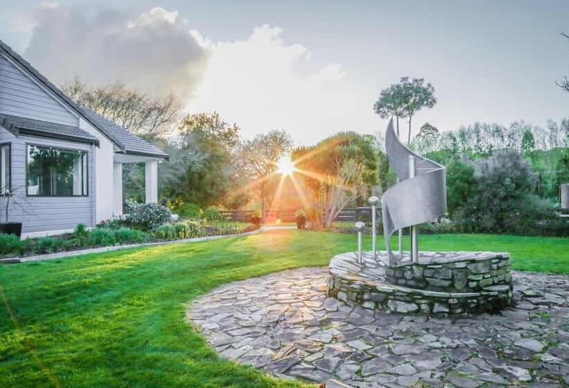 Lakeview Lodge Karapiro